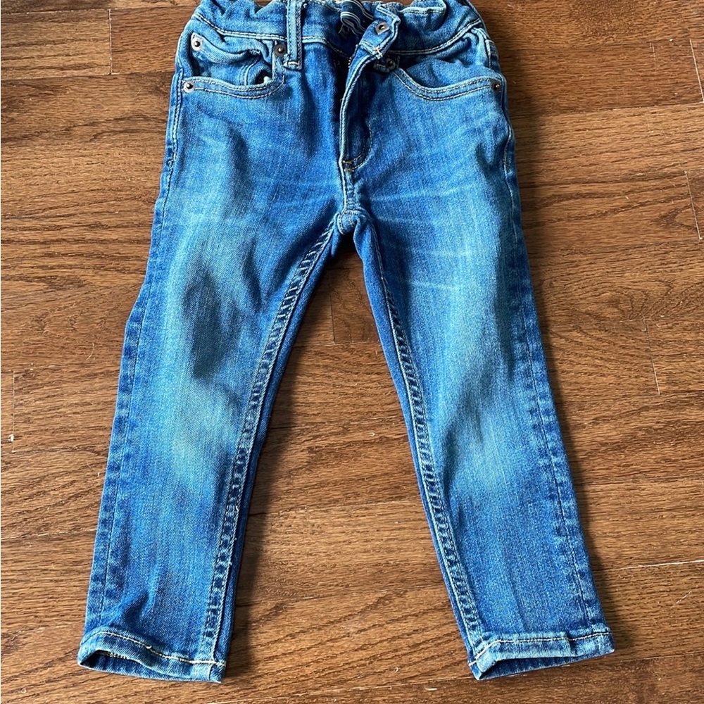 4 pairs of gap jeans
